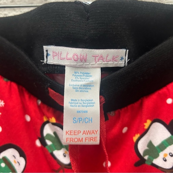 Pillow Talk Christmas Penguin Print Pajama Joggers NWT Small - Picture 3 of 4